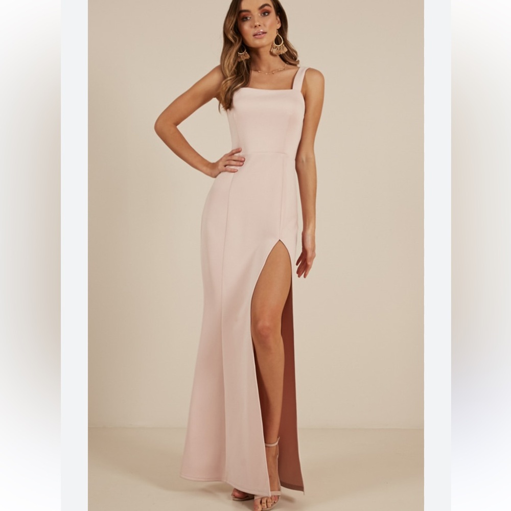 Maxi dress , wedding guest dress 🎁🍷